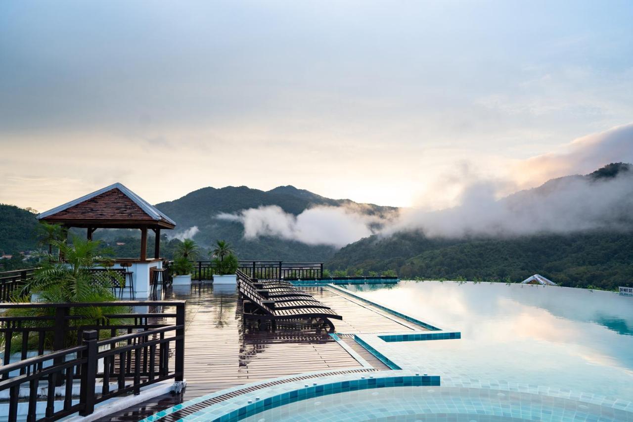 Le Grand Pakbeng Hotel Exterior foto