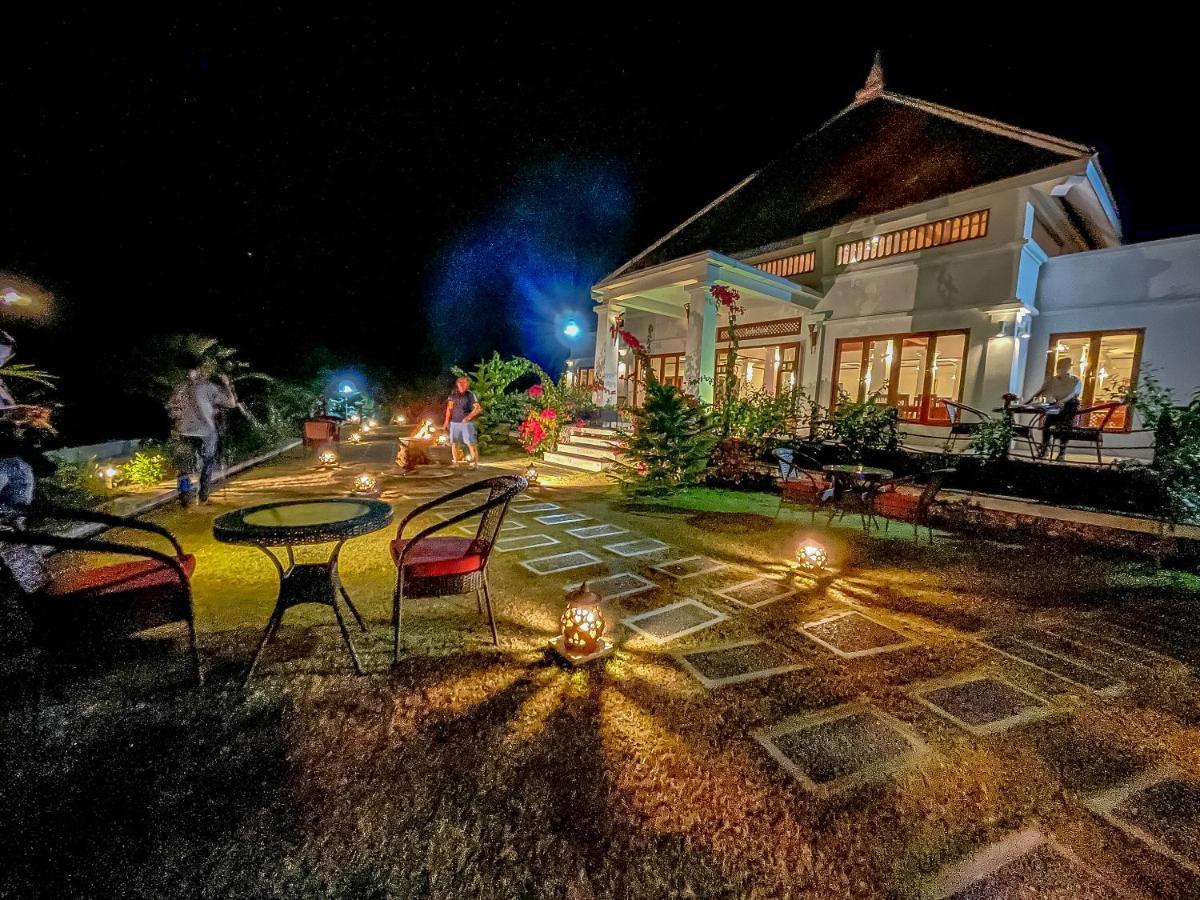 Le Grand Pakbeng Hotel Exterior foto